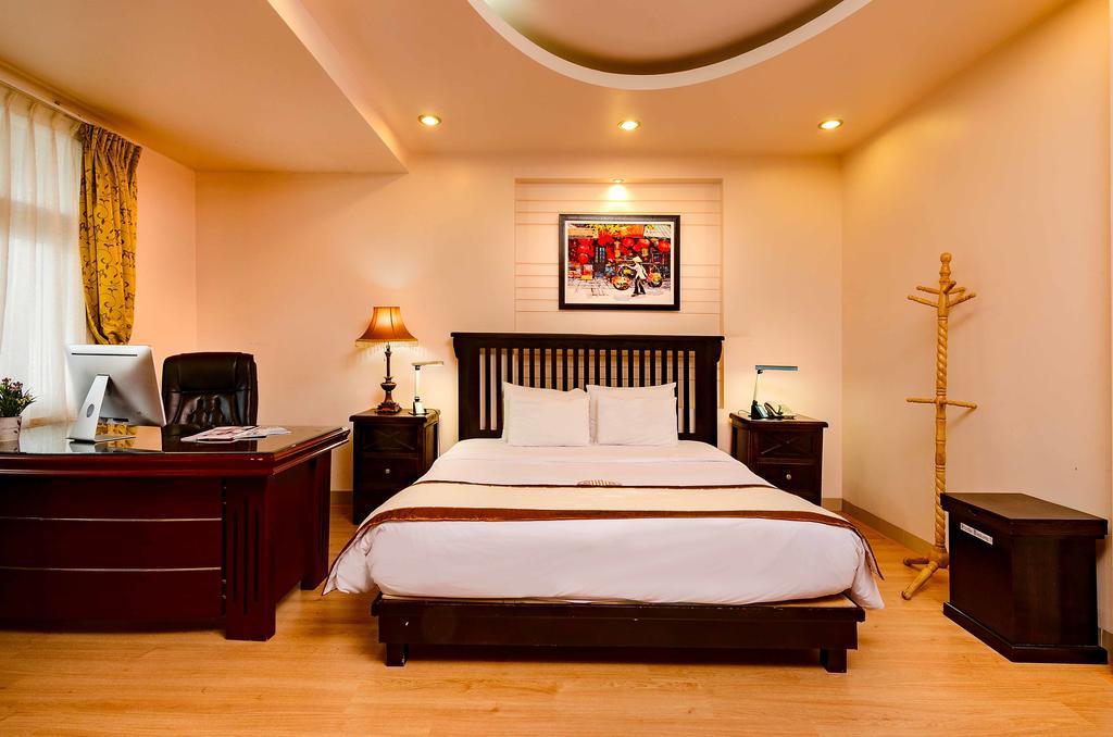 Vien Dong Hotel 2 Ho Chi Minh City Bagian luar foto