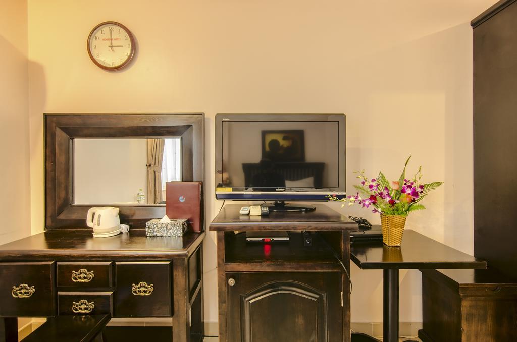 Vien Dong Hotel 2 Ho Chi Minh City Bagian luar foto
